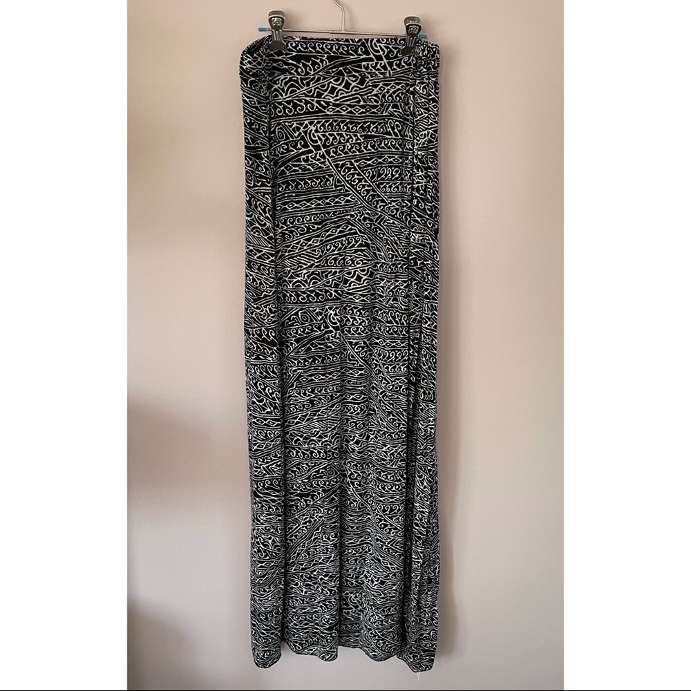 2/$20 Brandy Melville Maxi Skirt